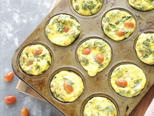 Quiche Cups with Tomato and Prosciutto